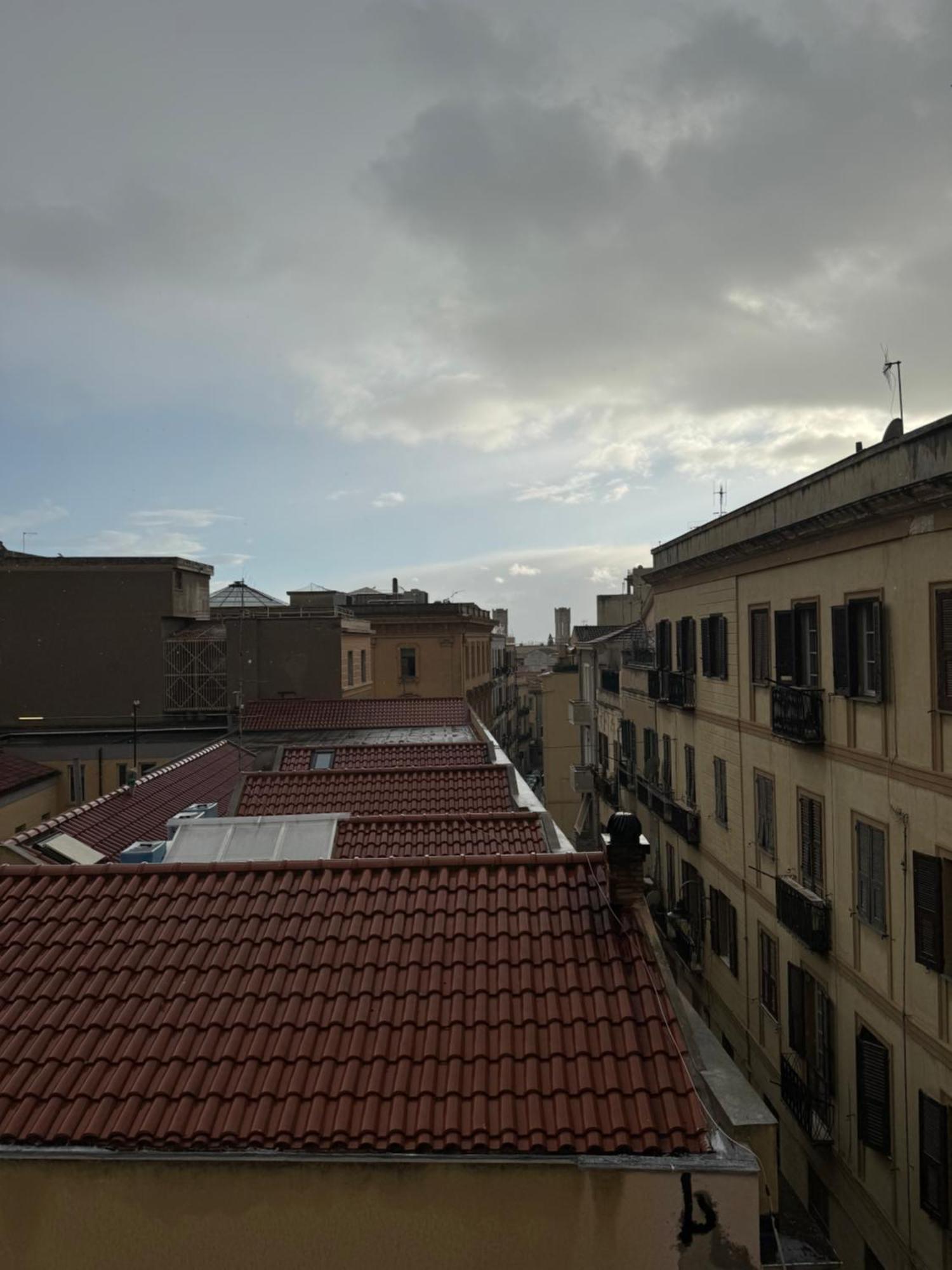 Fl Apartments Nel Corso Cagliari Exterior foto